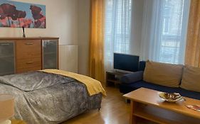 Central Studio Close To Andrassy Avenue For 4 Persons